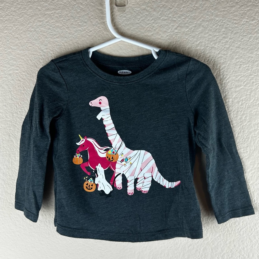 3/$10 Old Navy Halloween Grey Long Sleeve tshirt Sz 18-24 Months